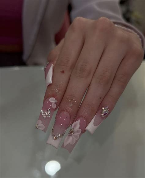 Pin By Noemi On Nails In Acrylic Nails Acrylic Nails Pinterest