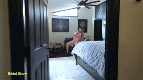 Coco Vandi In Theme Park Vacation With Free Use Step Mom Bikini Show HD P Bare Back