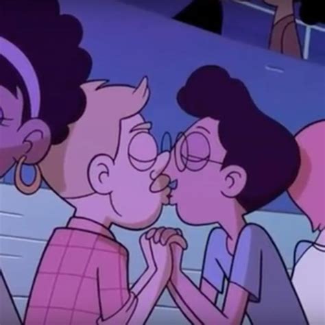 The Disney Channel Have Aired Their Very First Cartoon Same Sex Kiss And Yeeeeees Capital