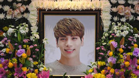 Fans And K Pop Stars Pay Tribute To Jonghyun As Three Day Funeral