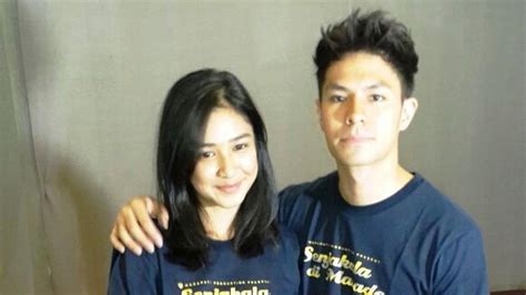 Mikha Tambayong Fero Walandouw Putus Showbiz Liputan