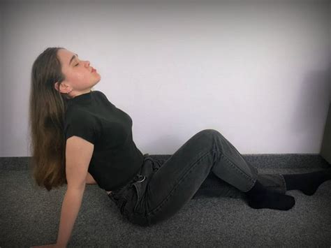 Chloe Right Cam Model Free Live Sex Show Chat Stripchat