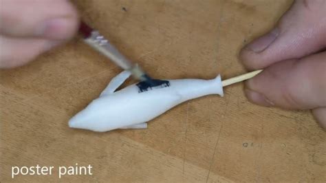 Кит в эпоксидной смоле