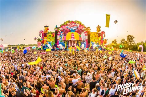 Pussy Lounge At The Park US Productions