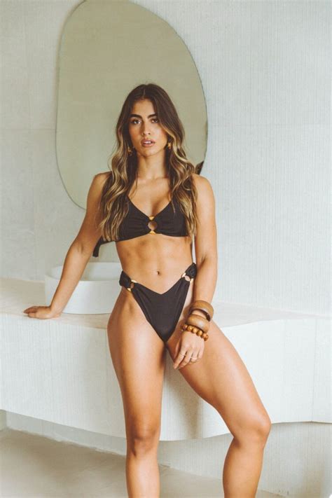 9 Hot Sexy Rebecca Black Bikini Pics