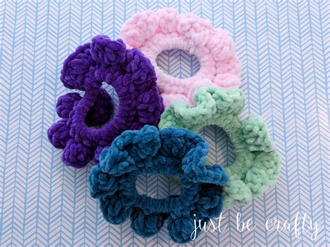 90s Inspired Velvet Scrunchies Free Crochet Pattern Just Be Crafty