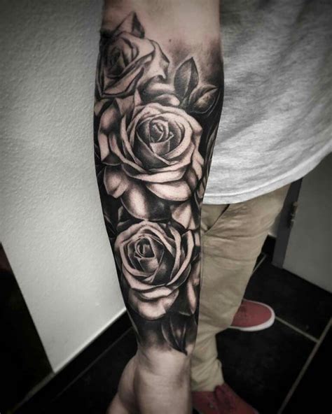 Pin By Marisol Alvarado On Tatouage Rose Tattoos For Men Rose Tattoos Rose Tattoo Sleeve