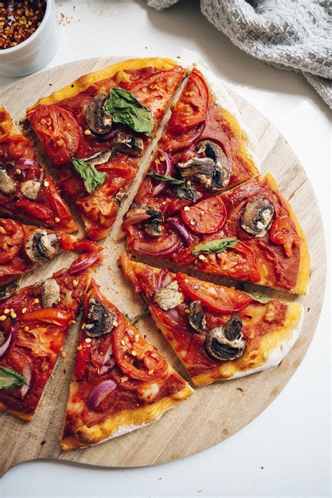 Simple Veggie Pizza With Homemade Tomato Sauce — Project Sunny Recipe