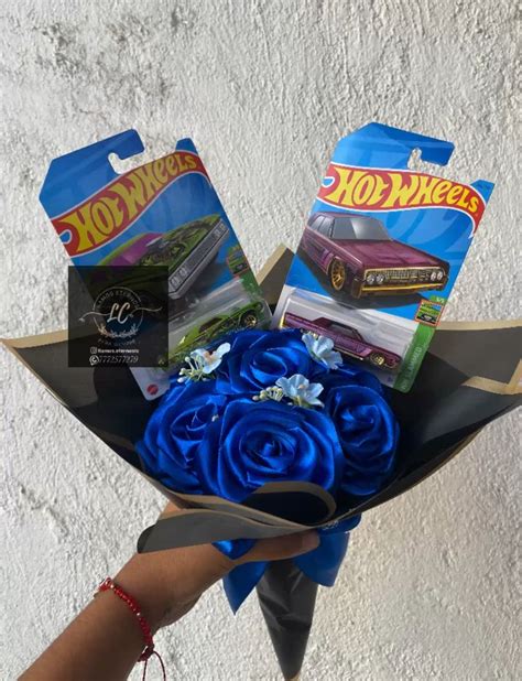 Ramo Hot Wheels Regalos Peque Os Para Novios Manualidades Para Mi Novio Regalos