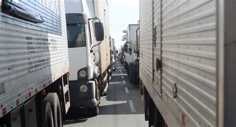 Manifestantes Interditam Trecho Da BR 316 Na Zona Sul De Teresina Viagora