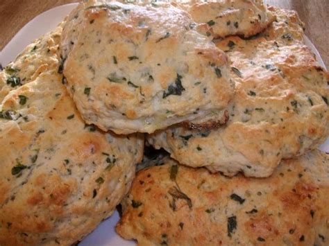 Vanilla Rocks: Savory Cheese and Spinach Scones