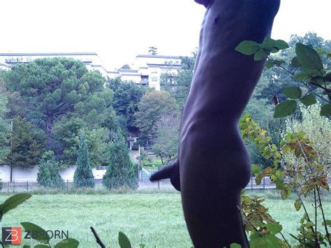 Exhib Parc Foret Nu ZB Porn