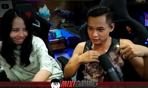 Khi các hot streamer Việt bị chiếm sóng bởi nóc nhà Nhẹ thì livestream cùng nặng thì bị đẩy