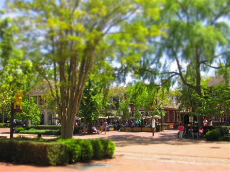 Williamsburg va tourism hits a new peak with historical reenactments 7