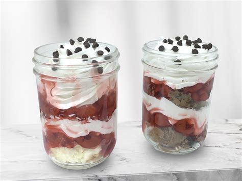 Very Cherry Cheesecake Sundae Recipe The Cheesecake Factory