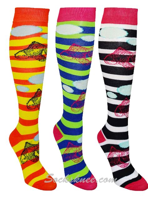 Women S Stripe Knee High Sock