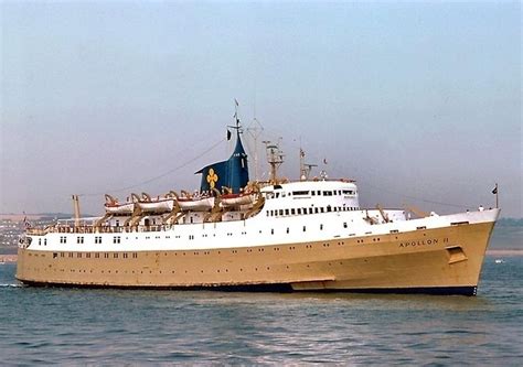 classic passenger liners  modern cruise ships