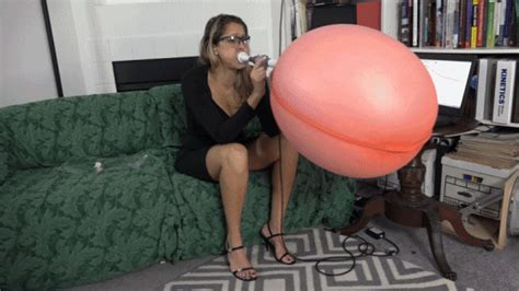 Nikki Blows A Chinese Hot Water Bottle MP4 720p The Inflation Laboratory Clips4Sale