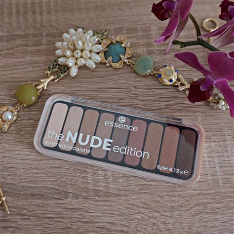 Essence The Nude Edition Eyeshadow Palette Makeup Look