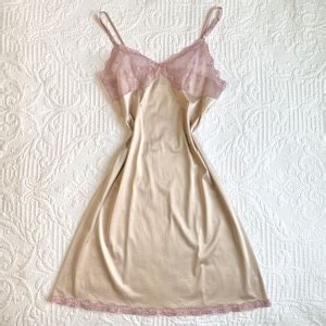 Vintage 1980s Vanity Fair Nude Pink Lace Slip Dress Women S Slips Lingerie Intimates Light