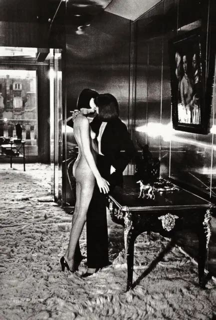 1977 VINTAGE HELMUT NEWTON Female Nude Models D Orsay Kiss Paris Photo