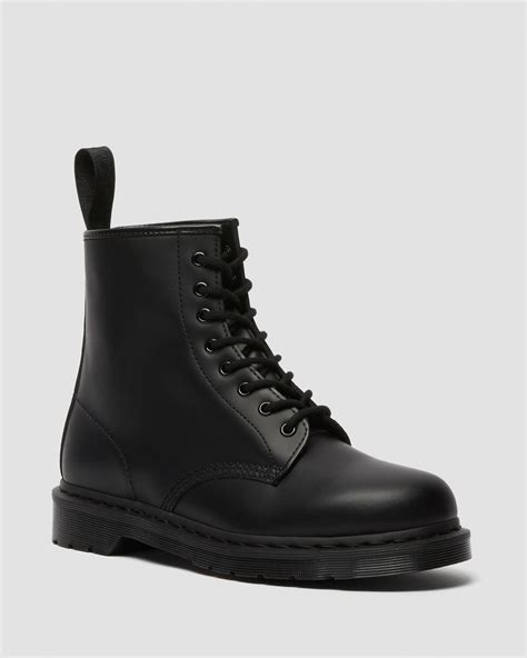 mono smooth leather lace  boots  black dr martens