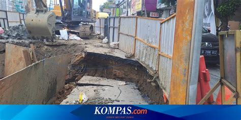 Amblesnya Ruas Jalan Di Gajah Mada Sebabkan Macet Total Hingga Rute