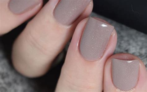 11 HOT KOLORÓW paznokci jakie powinnaś wypróbować 3 Papilot