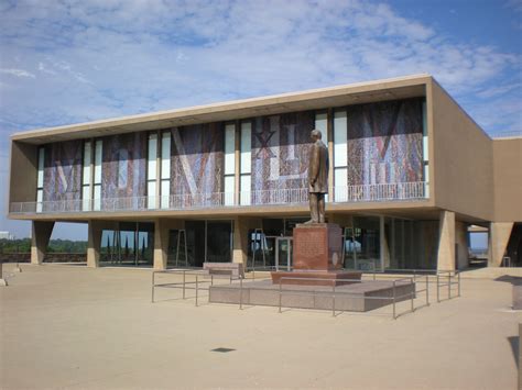 Museo De Arte De Milwaukee Ficha Fotos Y Planos Wikiarquitectura