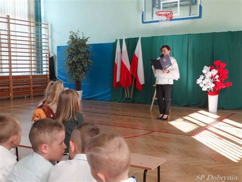 Inauguracja Roku Szkolnego 2022 2023 Szkoła Podstawowa w Dobryni