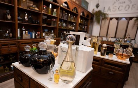Largest Collection Of Oversized Display Perfume Bottles Factices