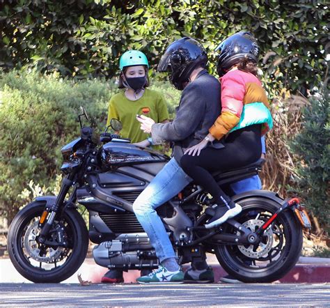 Ana De Armas Nude Sexy Pics And Topless Sex Scenes