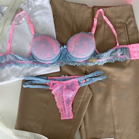 Conjunto De Lingerie Em Renda Suti Bojo E Calcinha String Dupla Fio Dental Preto Nude