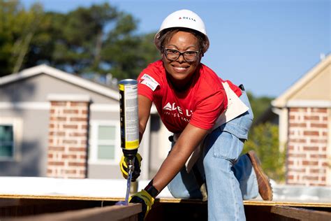 Delta volunteers build 4 new homes with Atlanta Habitat for Humanity