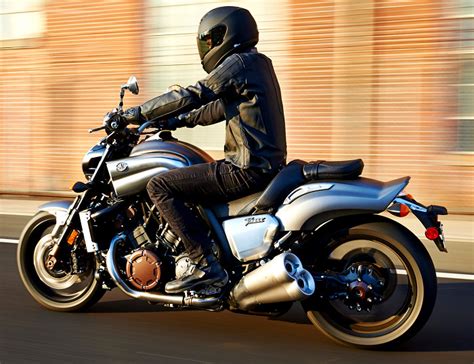 Moto Yamaha V Max 1800
