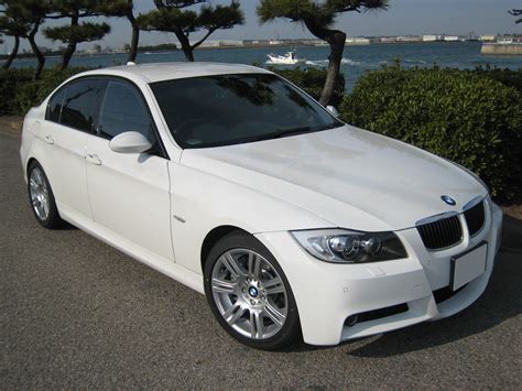 BMW 3 series E90 gallery and specs | Bimmerin
