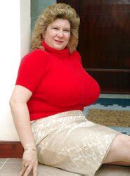 Crimson Sweater Opening Up ZB Porn