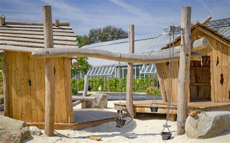 Sand And Water Play Equipment Timber Beams And Buckets