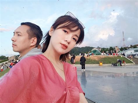 Hot girl M U Tú Linh sống ra sao sau năm kết hôn với doanh nhân điển trai