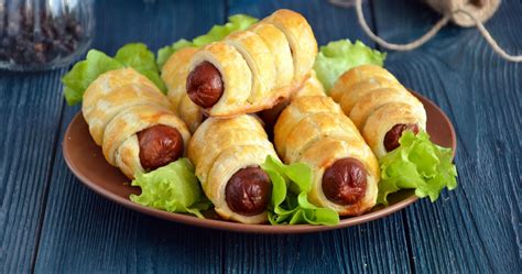 Как сделать сосиски в тесте красиво и быстро - 6 вкусных рецептов ...