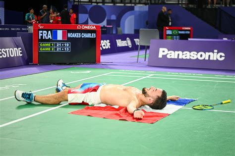 Je Suis Petit M Tis Unijambiste Et Pour En Remettre Une Couche Gay Le Coming Out De