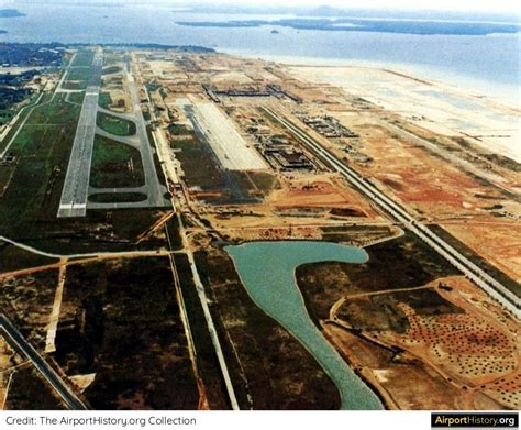 Singapore Changi Airport turns 40 years old - A VISUAL HISTORY OF THE ...