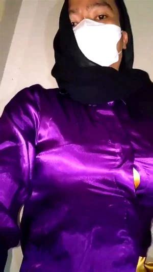 Satin hornyを視聴 Cdr Crossdresser Solo Porn SpankBang