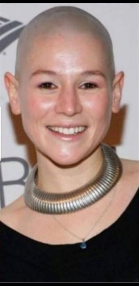 Pin By Bigmoney Shave On I Am Naked Bald Head Women Shaved Head Women Buzzcut Girl