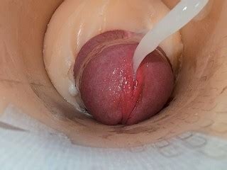 タイトなオマンコの奥深くにカメラが捉えた大量のザーメンの爆発 Pornhub Gay