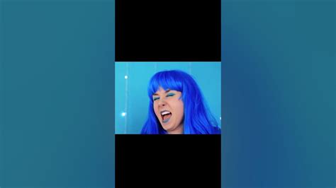 красный на банке кока-колы - YouTube