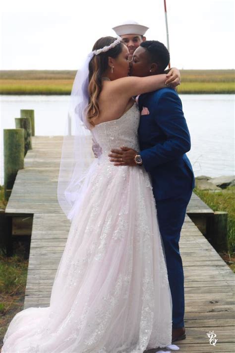 Lesbian Couple Looking For Sperm Donor On Twitter Photos Romance Nigeria