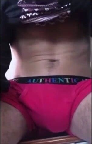 HOT GUY FARTS IN PINK BOXERS ThisVid