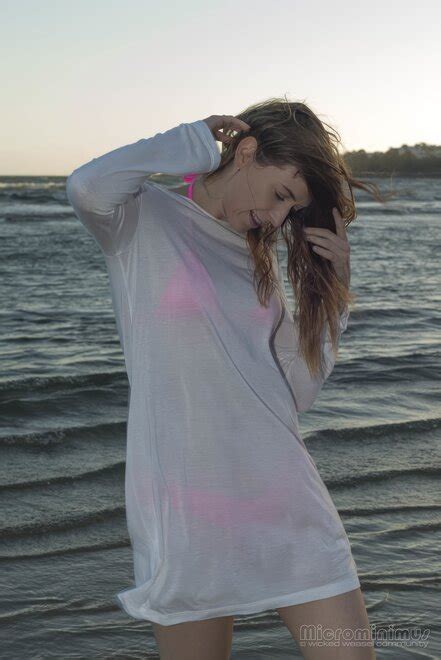 Bikini Model Katey AI Enhanced Melbourne Holiday 0436 Topaz Faceai Enhance 2 8x Porn Pic