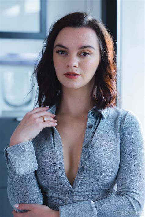 Photos Of Horny Lea Guerlin Pleasuring Her Pussy With A Pink Vibrator 10 Photos